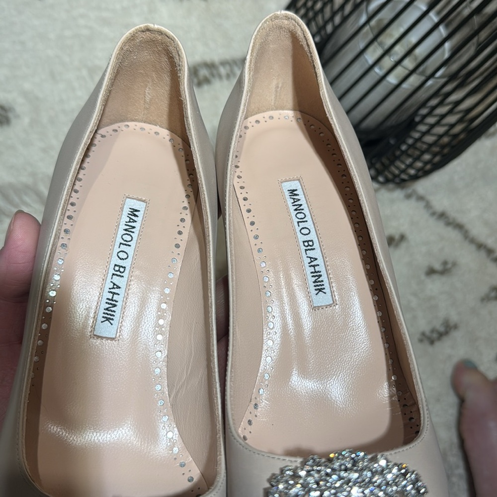 Manolo Blahnik Hangisi Crystal Buckle Pump - Picture 11 of 15